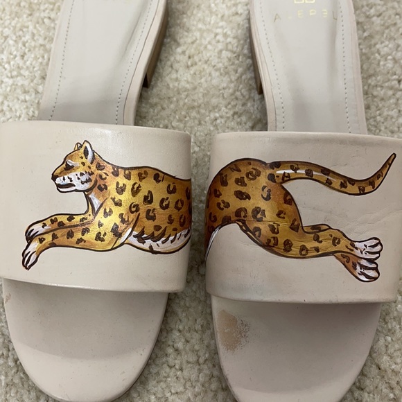 Alepel Leopard Beige Slides size 8 - Picture 3 of 6